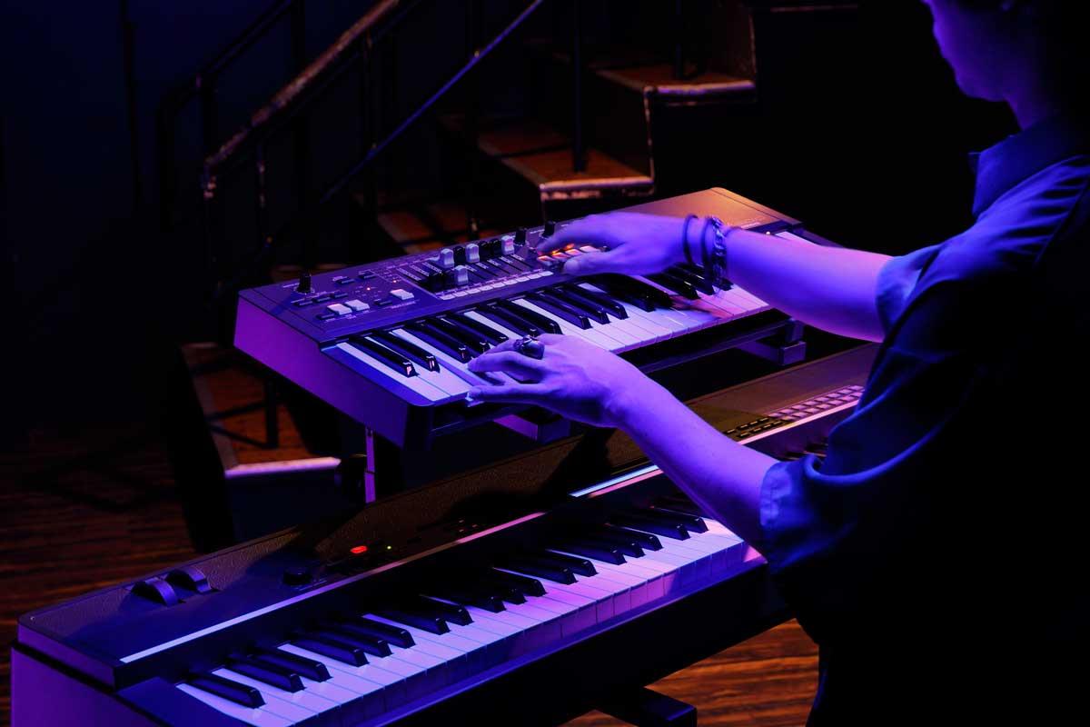 Hammond M-solo orgel (svart)