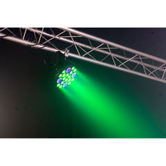 Ibiza XL RGBW+UV PAR-lampe (16x6 + 4x30W)
