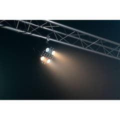 Ibiza XL RGBW+WWCW PAR-lampe (16x6 + 4x30W)