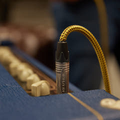 Adam Hall-kabler 5 STAR IRP 0450 VINTAGE - Instrumentkabel | Vintage Neutrik® vinkeljack TS x jack TS | 4,5 m