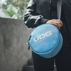 UDG Ultimate DIGI Headphone Bag Light Blå
