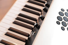 Korg SV-2 73S Scenepiano