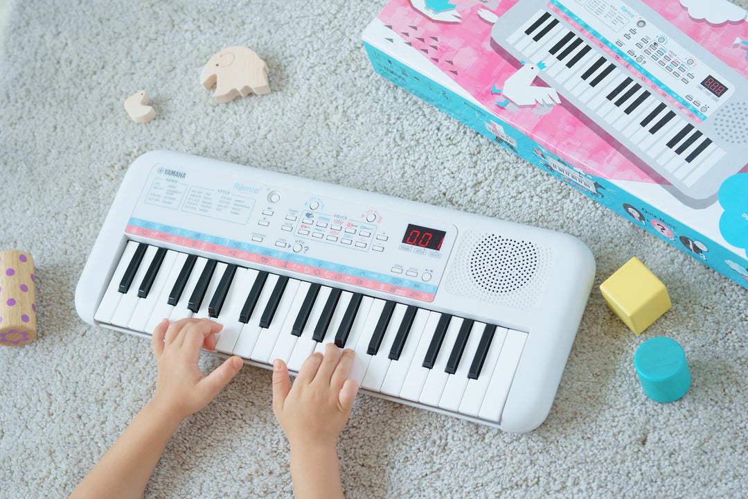 Yamaha PSS E30 Keyboard (hvit)
