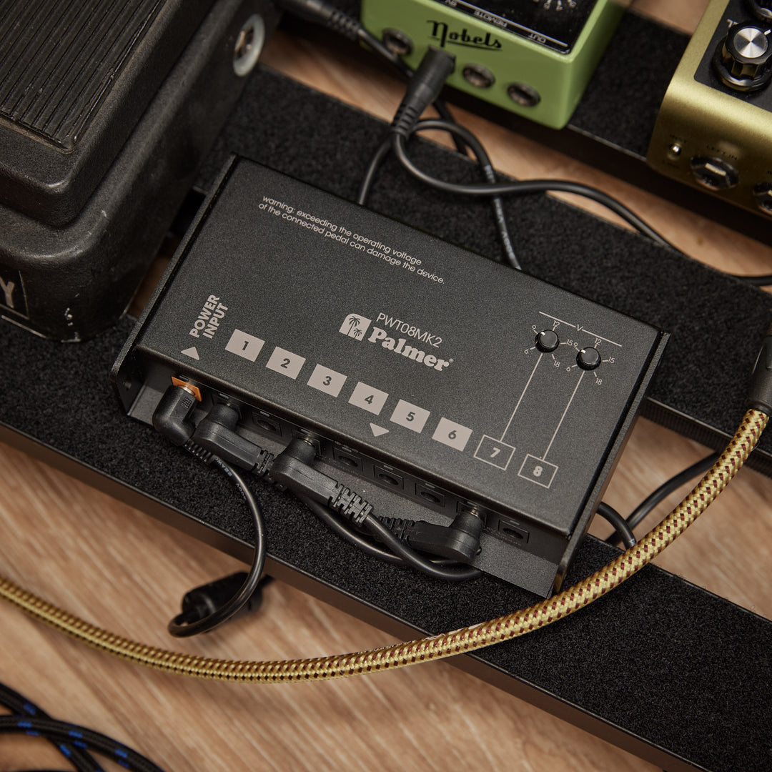 Palmer PWT 08 MK2 - Universell pedalboard-strømforsyning med 8 utganger