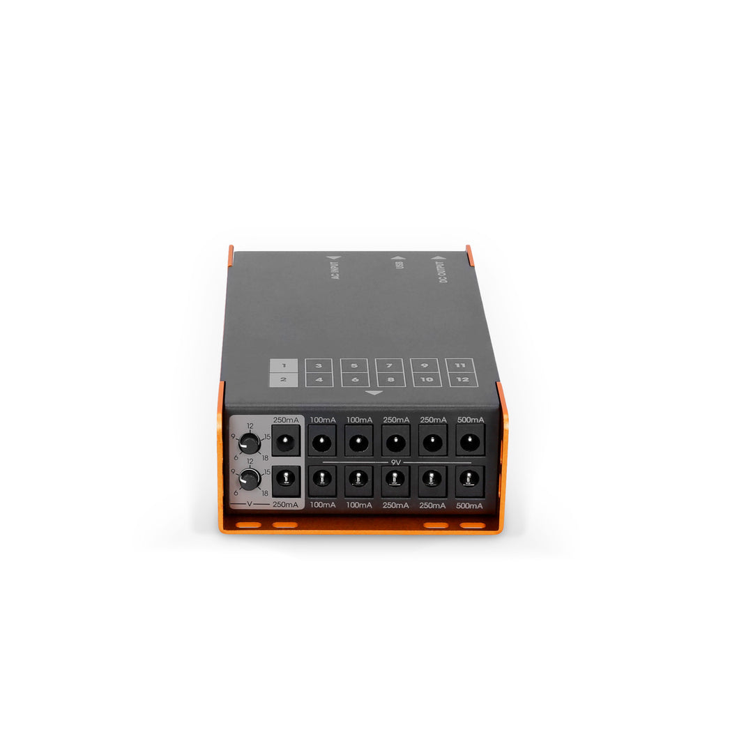 Palmer PWT 12 IEC - Universell strømforsyning til pedalboard med USB