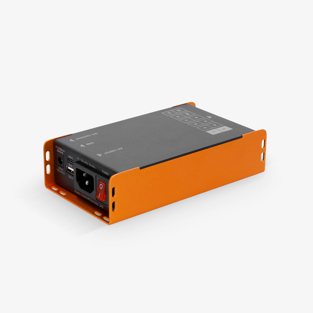 Palmer PWT 12 IEC - Universell strømforsyning til pedalboard med USB