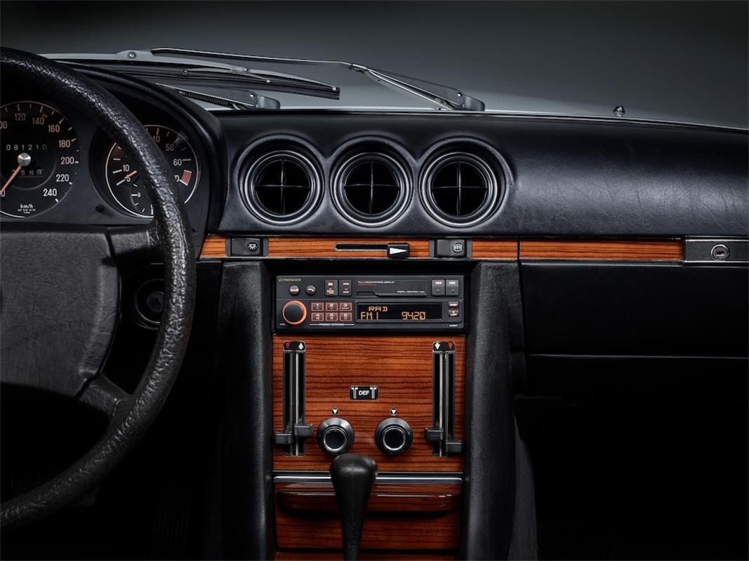 Pioneer SXT-C10PS Retro Bilradio med DAB+ og Bluetooth