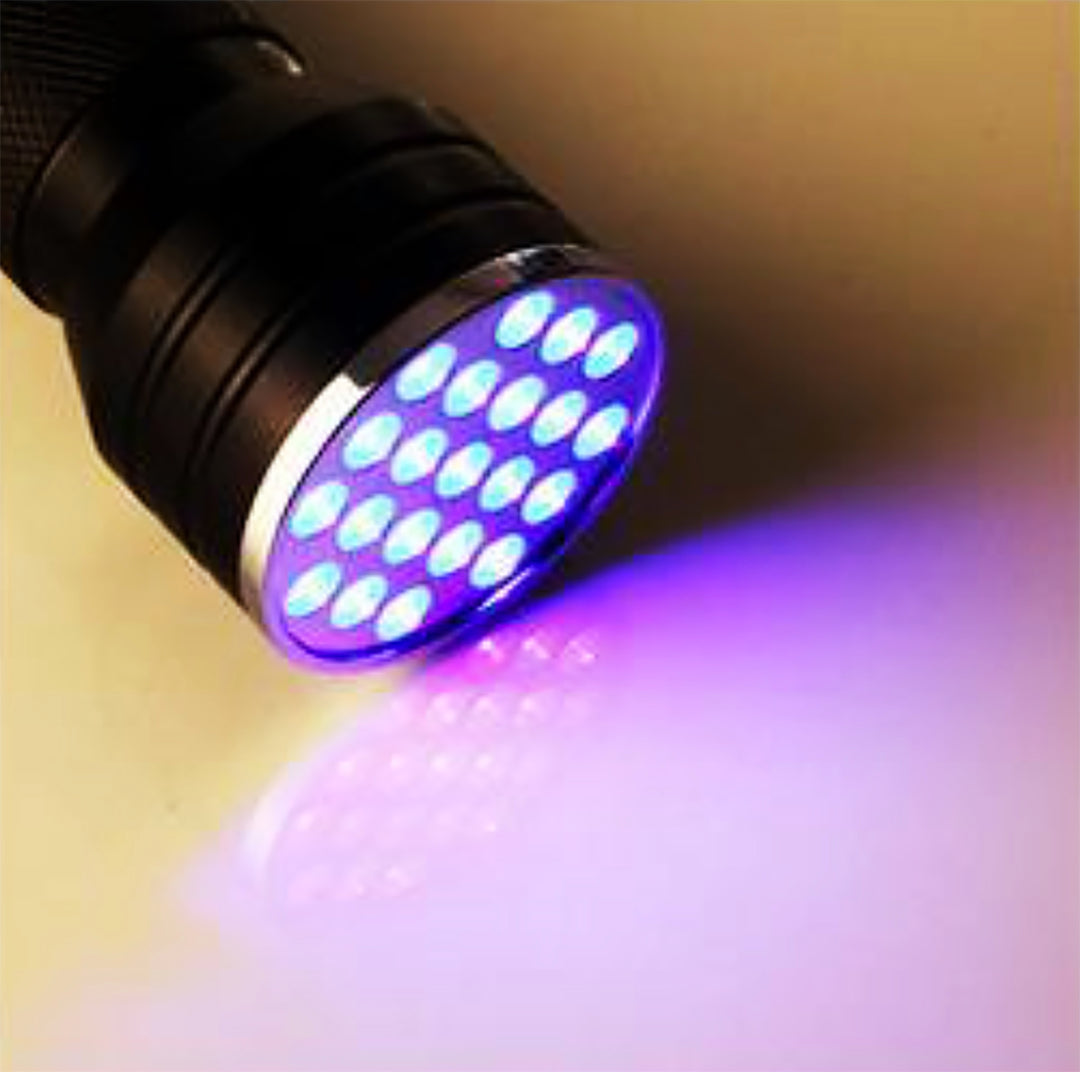 UV-lommelykt med 21 lysdioder