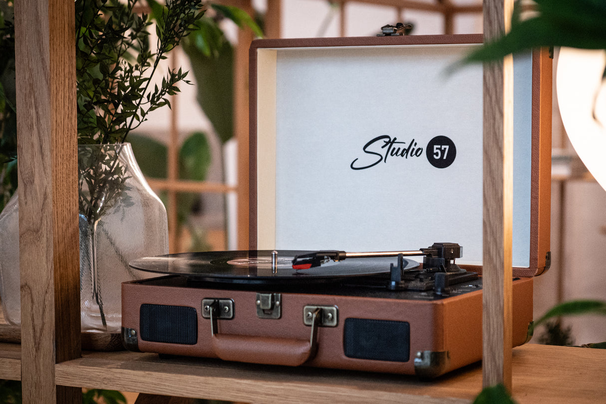 Studio 57 Dolly platespiller (brun)