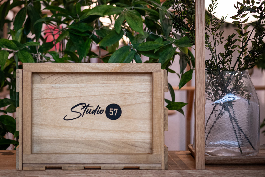 Studio 57 - Platekasse til LP plater (Lyst tre)