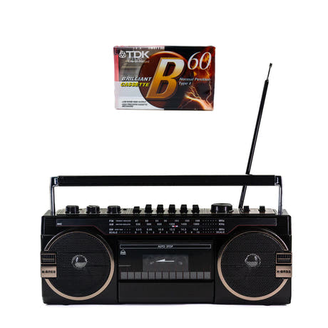 Studio 57 - Kassettspiller m. FM & Bluetooth, Sort + Kassettbånd