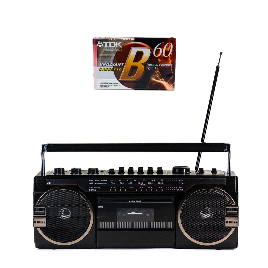 Studio 57 - Kassettspiller m. FM & Bluetooth, Sort + Kassettbånd