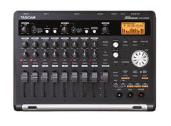 Tascam DP-03SD digital 8-sporsopptaker inkl. 4 GB SD-kort