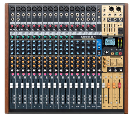 Tascam Model 24 analog mixer og 24 track digital recorder