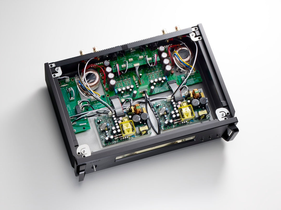 TEAC AP-701 stereo/monoforsterker (sølv)
