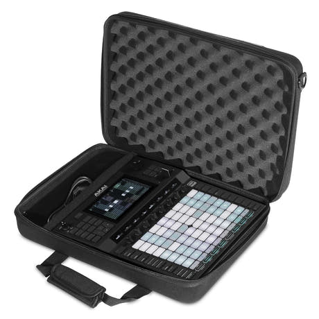 UDG Creator Akai Force Hardcase Svart