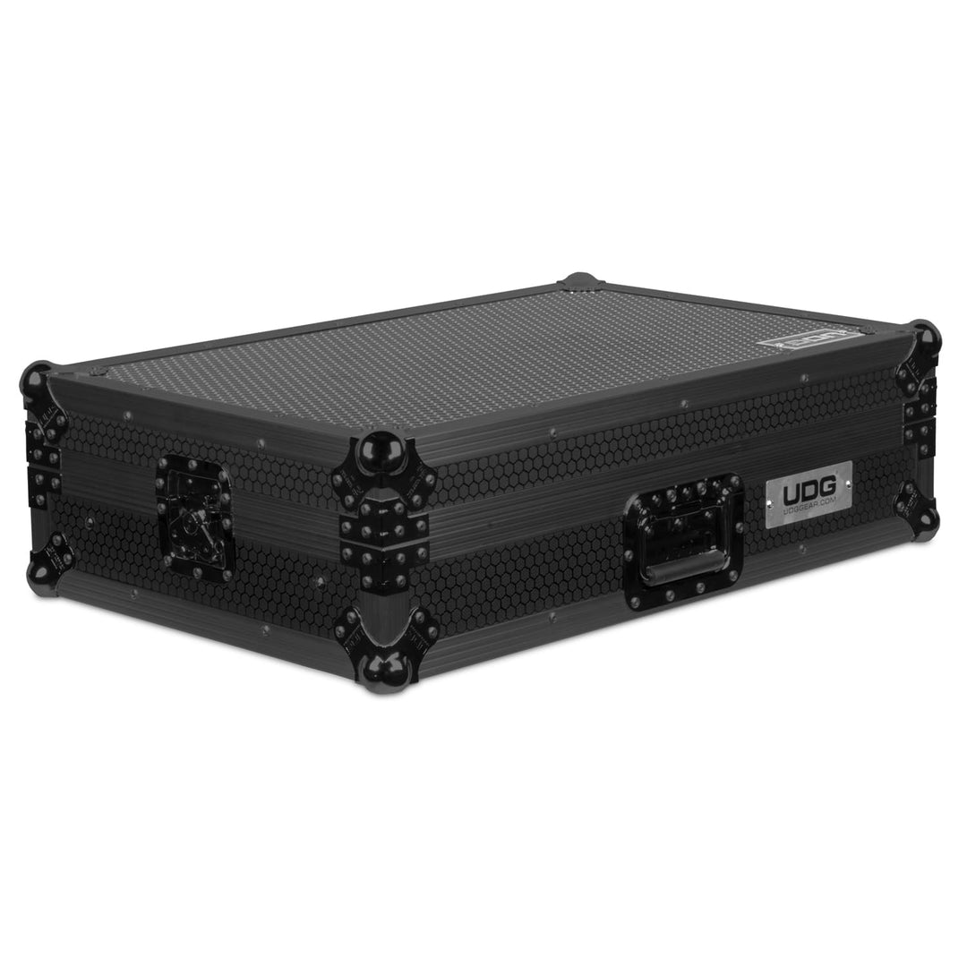 UDG Ultimate Flight Case NI Kontrol S4 MK3 Svart Plus (L)