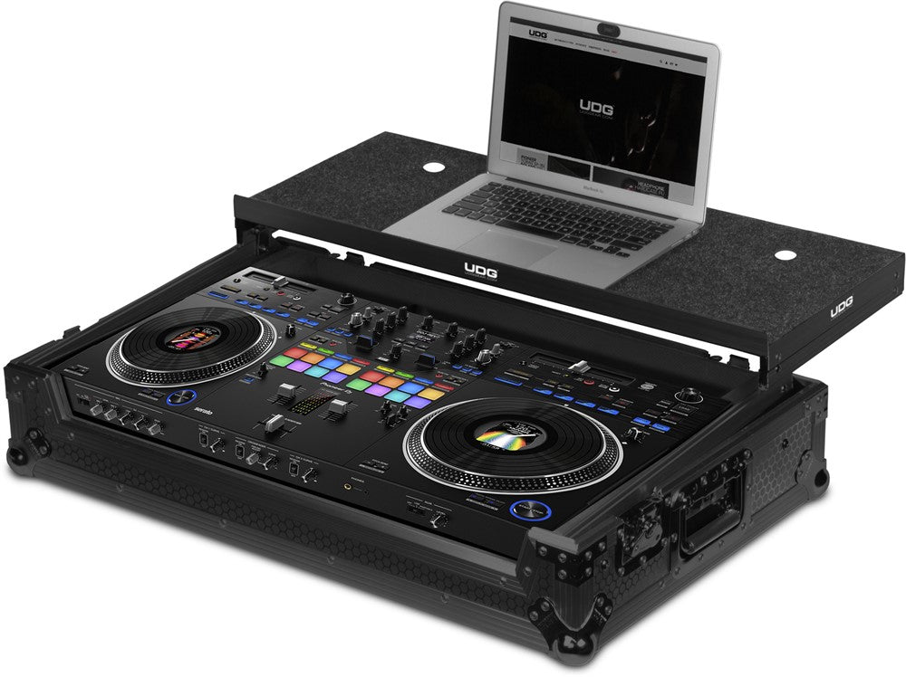 UDG Ultimate flightkoffert Pioneer DDJ-REV7 svart Plus (L&W)