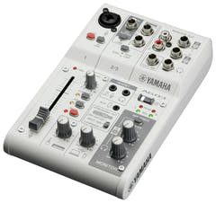 Yamaha AG03 MkII - Live Streaming Bundle (Hvit)