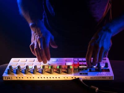 Arturia Beatstep PRO MIDI-kontroller 