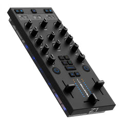 Native Instruments Traktor Z1 MK2 DJ-mikserkontroller og lydgrensesnitt