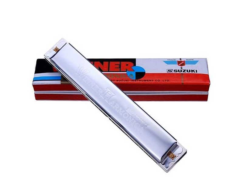 Suzuki W-20 Vinner Tremolo Munnspill (C)