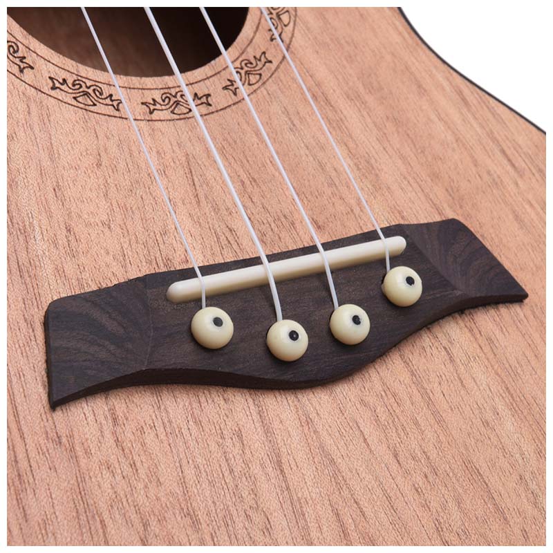 V-Tone UK23 Wood Ukulele 23 med veske og tilbehør