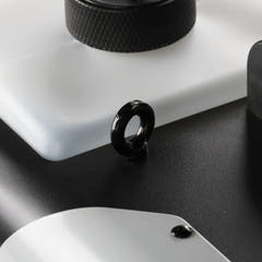Light4Me Fog 1200 Røykmaskin 1200W med trådløs og kablet fjernkontroll
