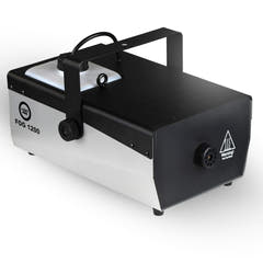 Light4Me Fog 1200 V2 Røykmaskin 1200W med Trådløs Fjernbetjening & DMX